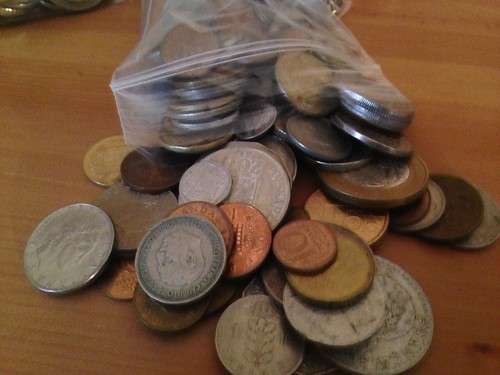 Bulk lot 100 assorted world - assorted,